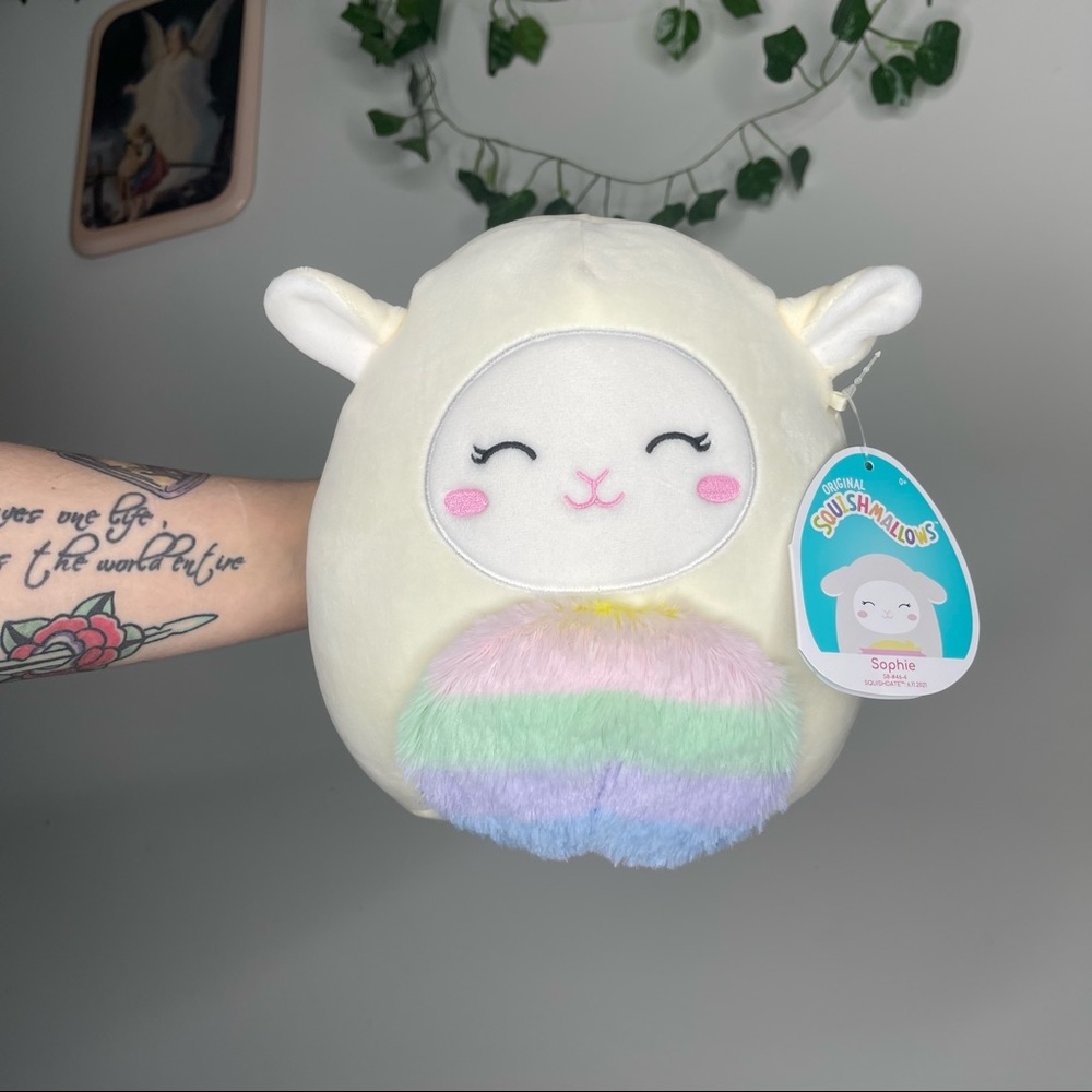 🍓 Sophie Easter Squishmallow 8" 🍓